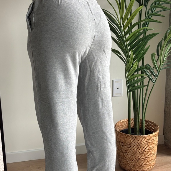 Grey jogger - Picture 2 of 3
